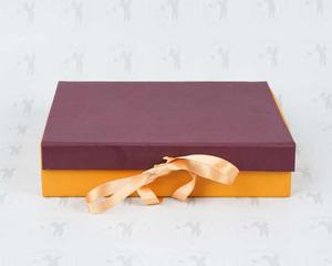 Boîte cadeau exquise faite à la main avec des trésors uniques pour des créations uniques pour chaque moment spécial - Product Image 3