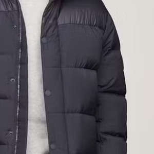 Las chaquetas acolchadas de alta calidad más vendidas para hombres y mujeres Decoración de bordado fácil de usar Disponible Todos los tamaños Colores MOQ bajo - Product Image 2