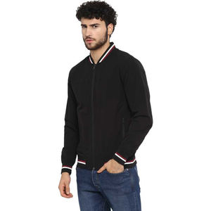 Chaqueta Varsity de Primavera para Hombre de Alta Calidad, Personalizable, Impermeable, Transpirable, Resistente al Viento, Diseño de Manga Regular, Colores Personalizados, Logotipo en la Parte Delantera - Product Image 2