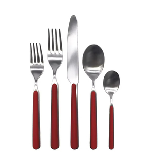 Ensemble de couverts à poignée rouge de qualité supérieure avec des couverts durables à tête finie argentée, parfaits pour les repas modernes et un usage quotidien - Product Image 1