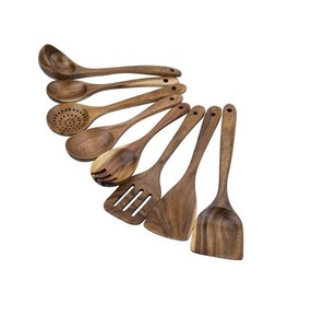 Cuillère en bois naturel 100% durable avec un design élégant Cuillère de cuisine en bois magnifiquement conçue - Product Image 3