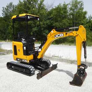 Mini-excavatrice JCB 18Z-1 de 1,8 tonne à rotation zéro, hydraulique diesel, compacte, pour travaux de construction - Product Image 6