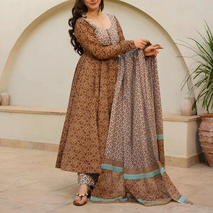 Ensemble Kurta Anarkali pour femmes Unity Luxure, imprimé marron, avec dupatta, tissu en coton premium, tenue ethnique élégante - Product Image 1