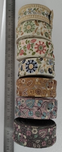 Rubans et lacets brodés à la machine sur mesure en motifs floraux pour robes de mariée et vêtements de 2.5 pouces de largeur - Product Image 5
