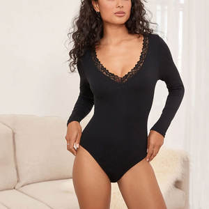 Combinaison moulante pour femme moderne, hiver, tissu extensible léger en spandex/coton, élégante, confortable, une pièce, stylée - Product Image 1