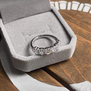 แหวนหมั้นเพชร14K สีขาวทอง14K สำหรับปลูกในห้องทดลองโดยใช้ VS1ปลอม6ชิ้นแหวนแต่งงาน3มม. VS1ไข่มุก CVD สำหรับงานปาร์ตี้ - Product Image 5