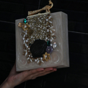 กระเป๋าคลัทช์เรซินอีพ็อกซี่แวววาวทันสมัย | กระเป๋าถืองานปาร์ตี้สุดอินเทรนด์สำหรับผู้หญิง | เหมาะสำหรับเป็นของขวัญกิจกรรมและโอกาส - Product Image 6