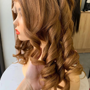 Extensions de cheveux vierges et Remy en gros, style ondulé et rebondissant, naturel - Product Image 1