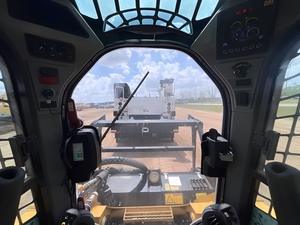 Équipement lourd de chargeur de voie compact puissant de 2023 Caterpillar 299D3 d'opération élevée prêt à expédier dans le monde entier - Product Image 6