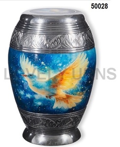 Urne funéraire en laiton gravée grise pour les cendres humaines - Product Image 1