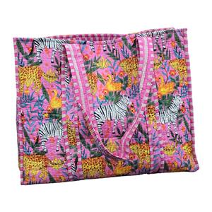 Bolso Tote de Algodón 100% Hecho a Mano en India, Estampado a Mano, Acolchado, Accesorio de Hombro - Product Image 1