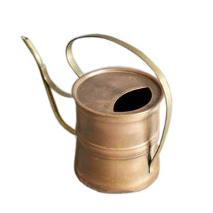 Arrosoir en métal noir avec revêtement en poudre, design et aspect exclusifs, forme ovale, avec pomme de douche dorée - Product Image 6