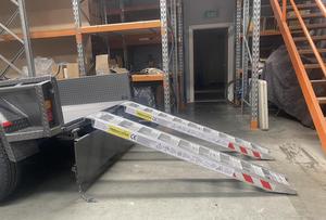 3.0 T ALLOY LOADING RAMPS-2.4 m SERRATED Wholesale Aluminium Product - Product Image 2