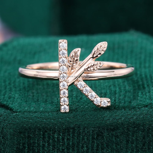 Anillo personalizado de plata 925 Starling, chapado en oro rosa, moissanita, Diamante inicial 'K', para compromiso, boda, regalo perfecto para - Product Image 1