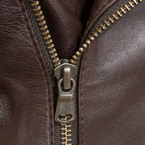 Chaqueta de Piel de Cordero Personalizada para Mujer, de Alta Calidad, Impermeable, Ecológica, Transpirable y Resistente al Viento, a un Precio Razonable - Product Image 5