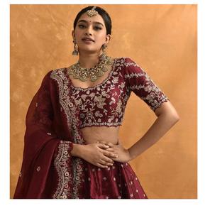 Vêtements de fête indiens pour femmes, lahenga, robes de mariée indiennes à la mode, Lehenga Ghagra et Chaniya - Product Image 1