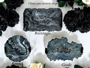 Plateau de service en époxy noir et blanc écologique fait à la main avec poignées décoratives pour la décoration intérieure ou les cadeaux - Product Image 5