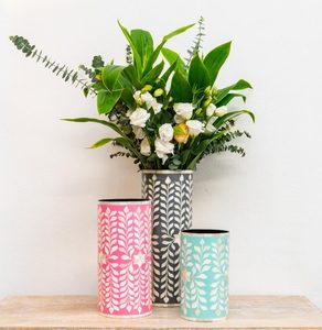 Jarrón de maceta con incrustaciones de hueso blanco y negro hecho a mano de la mejor calidad, atractivo y pulido para boda de Ramadán - Product Image 1