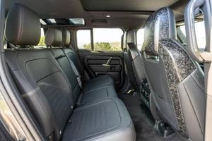 LAND ROVER DEFENDER OCTA EDITION ONE 2025 USADO, Volante a la Izquierda/Derecha - Product Image 3