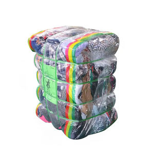Ballots mixtes de vêtements d'occasion de qualité assurée, y compris des vêtements de cérémonie décontractés et des articles saisonniers prêts à l'exportation - Product Image 3