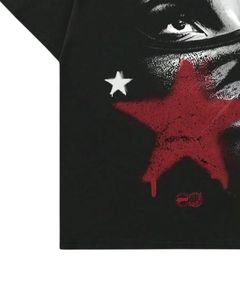 T-shirt en coton à imprimé graphique noir surdimensionné, streetwear unisexe, design vintage avec visage d'étoile, haut décontracté pour l'été, mode unisexe - Product Image 5