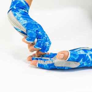 Vente en gros de gants de pêche à la <span class=keywords><strong>mouche</strong></span> antidérapants en silicone de qualité, protection solaire, gants de sport pour hommes et femmes pour le kayak, le canotage - Product Image 6