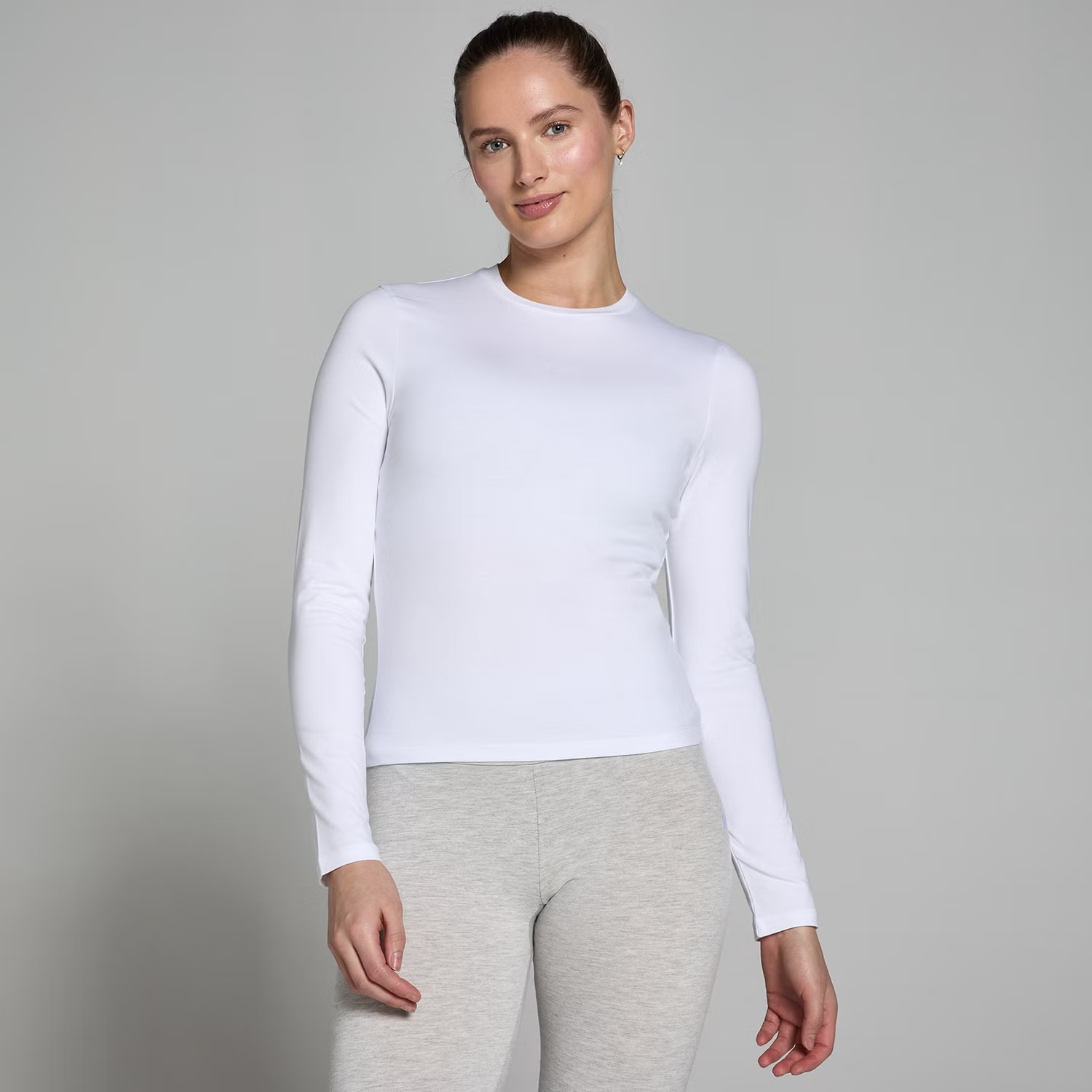 Women's Long Sleeve Gym Top Slim Fit White Quick Dry Performance Workout Fitness T-shirt Training Activewear Wholesale Shirt