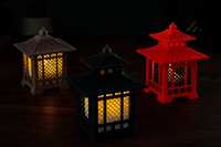 Lanternes rustiques en fer noir et verre faites à la main avec un design personnalisé pour la décoration de la maison Noël Halloween Pâques