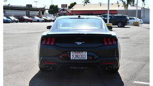 Ford Mustang EcoBoost Premium Fastback RWD 2024, Auto Usado Certificado de Segunda Mano - Product Image 5