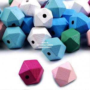 Cuentas de Madera Triangulares, Cuentas de Madera de Colores y Formas Personalizadas, Producto Indio Hecho a Mano - Product Image 6