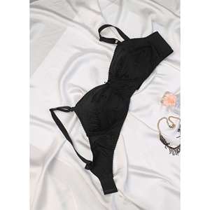 Soutiens-gorge rembourrés en coton sans armatures brodés lavande - Product Image 2