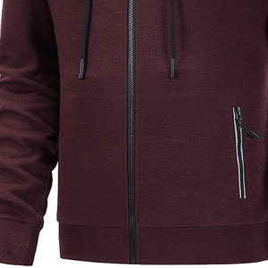 Ensemble de survêtement pour athlètes Ensemble de jogging en tissu respirant Design personnalisé et logo 100% coton Survêtement décontracté pour hommes - Product Image 4