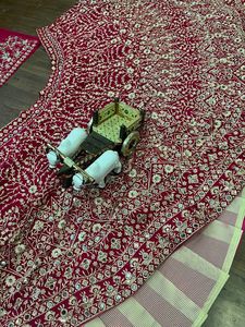 Lehenga Choli élégant en faux georgette, mode indienne et pakistanaise, avec de vrais sequins miroir, broderie, avec cancan et patta en toile - Product Image 4