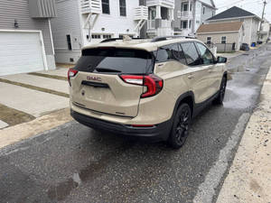 MEJOR PRECIO PARA G-M-C Terrain SLT 2023 - Product Image 2