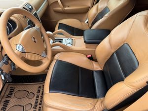 Porsche Cayenne GTS d'occasion 2009 en excellent état, prêt à être expédié - Product Image 2