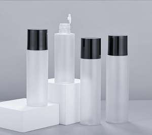 Bouteille Pure Dew en plastique dépoli peint par pulvérisation, à épaule droite, 24 dents, 120 ml, avec double couvercle argenté, pour eau et lait - Product Image 3