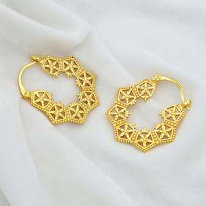 <b>Floral</b> Brass <b>Hoop</b> Earring 18k Gold Plated Filigree Geometric Wholesale Jewelry for women - Product Image 2