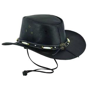Chapeau de cowboy robuste avec une construction solide, un matériau résistant aux intempéries, une large visière pour une couverture complète et un intérieur confortable, conçu pour une utilisation prolongée. - Product Image 4