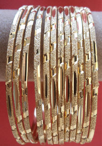 Boucles d'Oreilles Pendantes Dorées pour Femme, Meilleures Ventes 2023, Tendances, Parure de Bijoux Fantaisie Plaqués Or Trois Tons au Meilleur Prix - Product Image 6