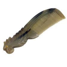 Peine de Cuerno Ecológico Estilo Animal Hecho a Mano con Técnica Pulida para un Desenredado sin Dolor y un Cabello Saludable y Brillante - Tamaño Personalizado - Product Image 5