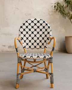 Chaise de salle à manger en rotin durable et minimaliste élégante pour espaces intérieurs et extérieurs pour hôtels villas appartements parcs pour salons - Product Image 3