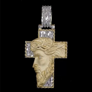 Pendentif croix en plaqué or 18 carats pour bijoux de mode unisexe Bijoux en diamant Moissanite personnalisés glacés - Product Image 2