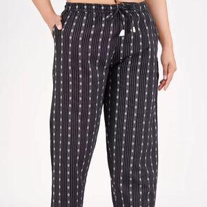 South กางเกงผ้าคอตตอนพิมพ์ลายสำหรับผู้หญิง, กางเกงสีดำ Kantha ผ้าฝ้ายผ้าฝ้ายตัดระบายอากาศสไตล์ลำลองเอวกลางกลางกลางที่มีความยืดหยุ่น - Product Image 1