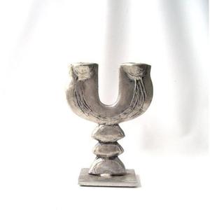 Portavelas grande de aluminio con estilo antiguo de primera calidad y artesanía fina para una impresionante Decoración de mesa de boda - Product Image 2