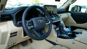 Toyota Land Cruiser GXR 3.5L 7 Posti, Trasmissione Automatica, Motore a Combustione Interna, Potenza 200-350 CV - Product Image 6