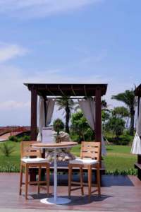 Cattalina Catalina Oceana เก้าอี้บาร์ที่กำหนดเองกรอบไม้สักสูงดีไซน์เรียบง่ายห้องนั่งเล่นกลางแจ้งสวนสาธารณะเชิงพาณิชย์ - Product Image 5