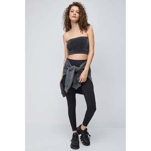 Chemisier court décontracté avec manches courtes et logo sur le devant - Product Image 3