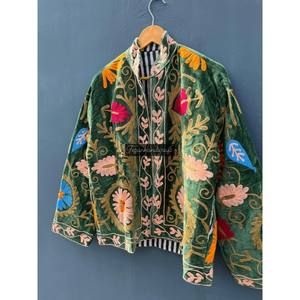 Chaqueta Suzani de terciopelo al por mayor Chaqueta corta unisex con bordado floral para fiesta chaqueta con forro interior de algodón estilo Hippie - Product Image 4