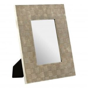 Cadre photo en métal Metal Wave 12088 en laiton antique, motif abstrait gravé, durable, léger, rectangulaire, décoration pour la maison et le bureau - Product Image 1