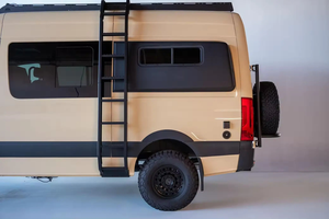 Mercedes Sprinter 2024, excellent état, excellent rapport qualité-prix, conduite à gauche, sièges en cuir, caméra de recul - Product Image 4